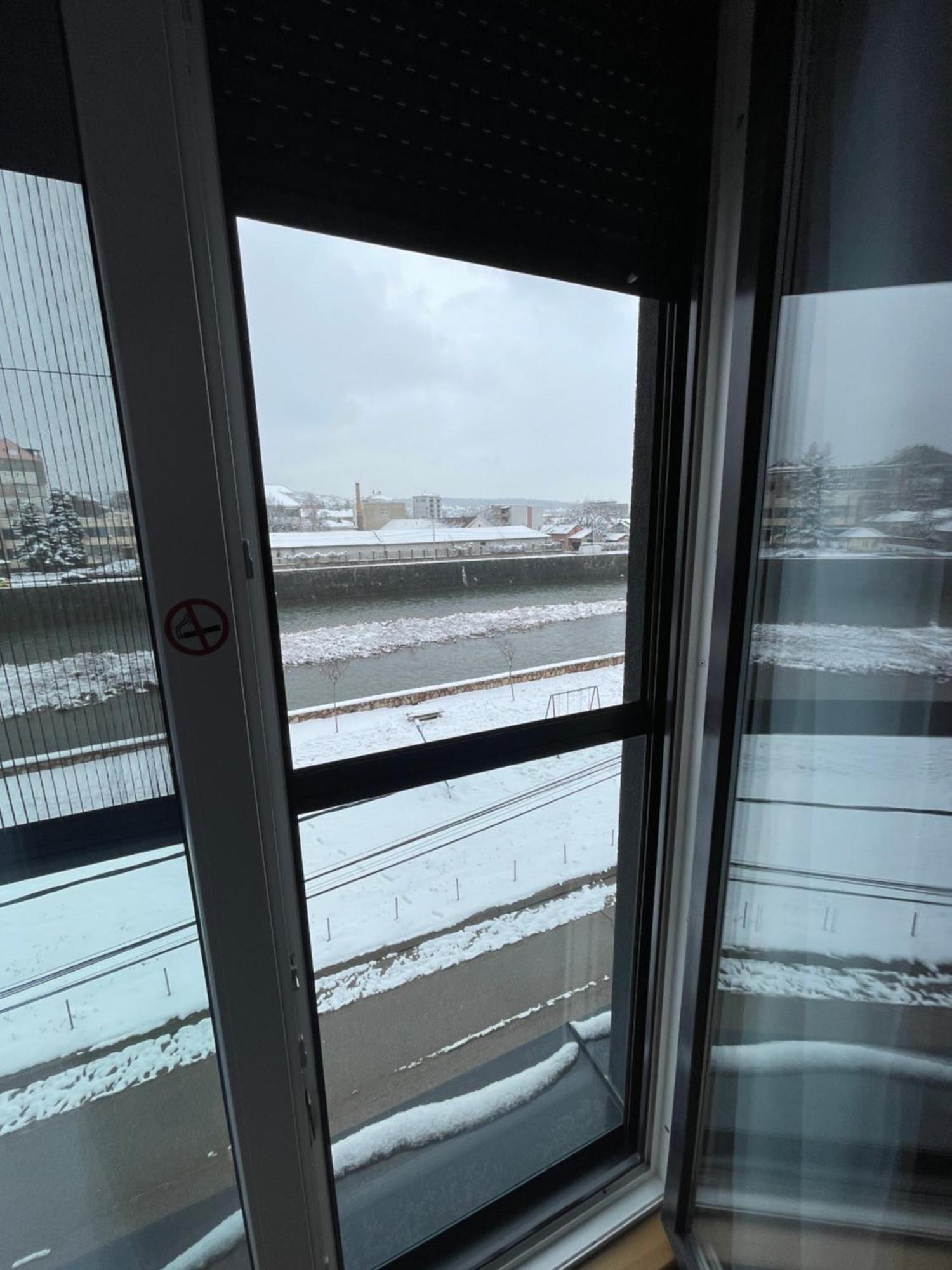 Riverside Nis Exterior foto